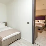 Hotel Sky