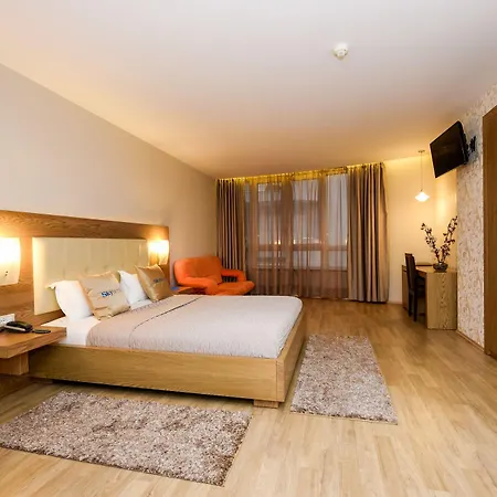 Sky Hotel 4*