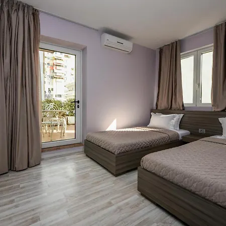 Sky 4* Tirana