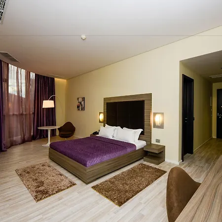 Hotel Sky Tirana