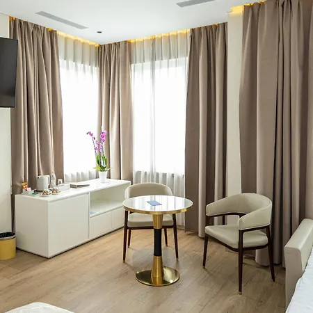 Sky 4* Tirana