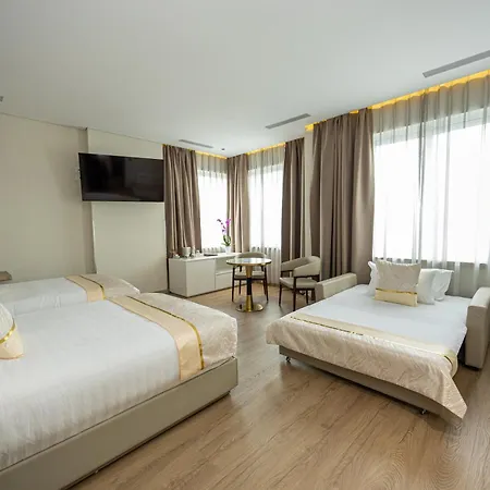 Hotel Sky