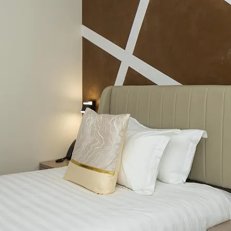 Sky 호텔 티라나