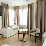 Sky 4* Tirana