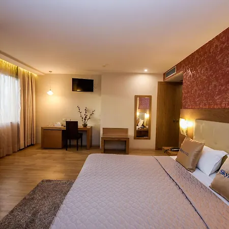 Hotell Sky Tirana