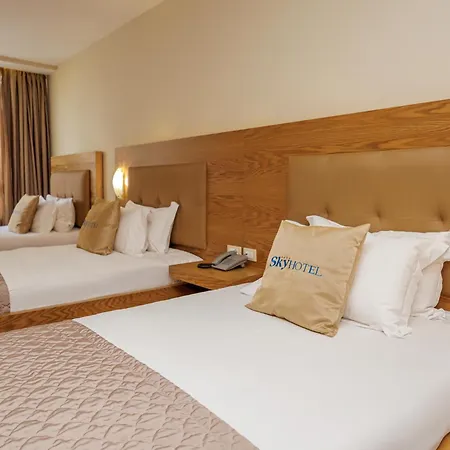 Otel Sky 4*