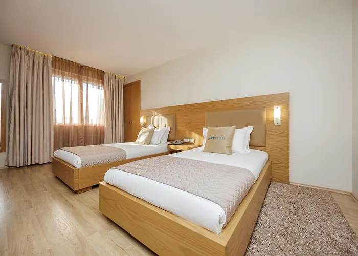 Hotell Sky Tirana
